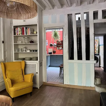 La Maison D'artiste Familiale